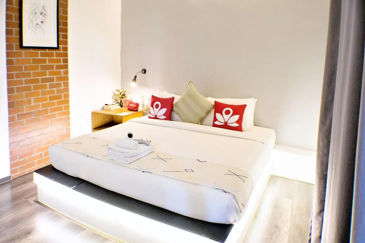 ** 酒店 Zen Rooms Eden Parade 丹绒武雅 马来西亚